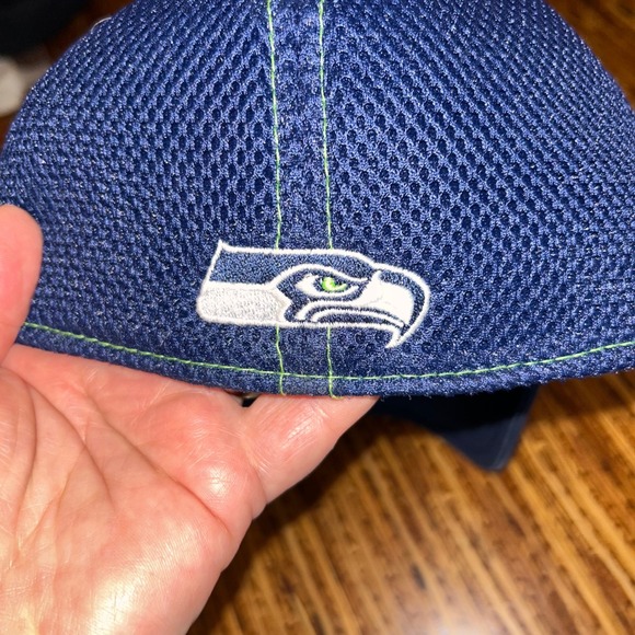 Seattle Seahawks Hat New Era Size L/XL 39Thirty Flex Stretch Fitted NFL Navy - Picture 4 of 6